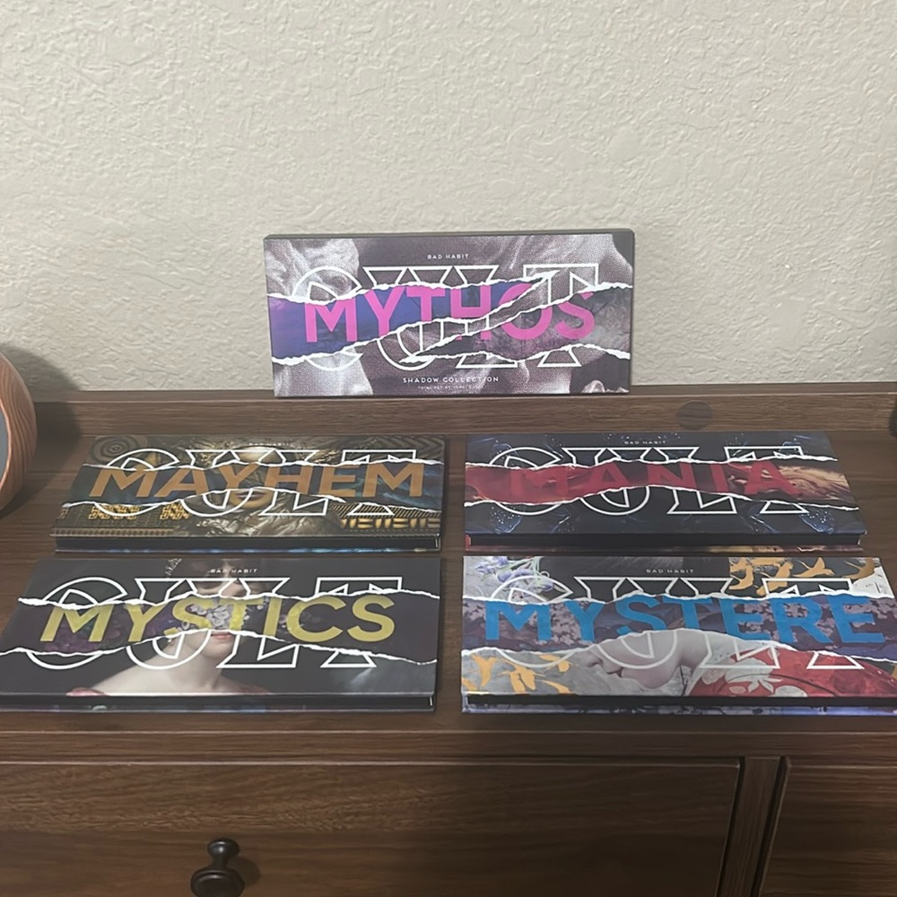Bad Habit Eyeshadow CULT Palette Collection
